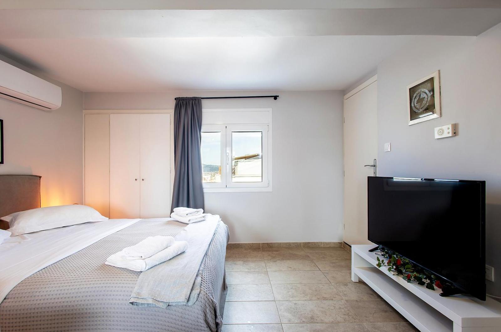 Aris123 By Smart Cozy Suites - Apartments In The Heart Of Athens - 5 Minutes From Metro - Available 24Hr Dış mekan fotoğraf